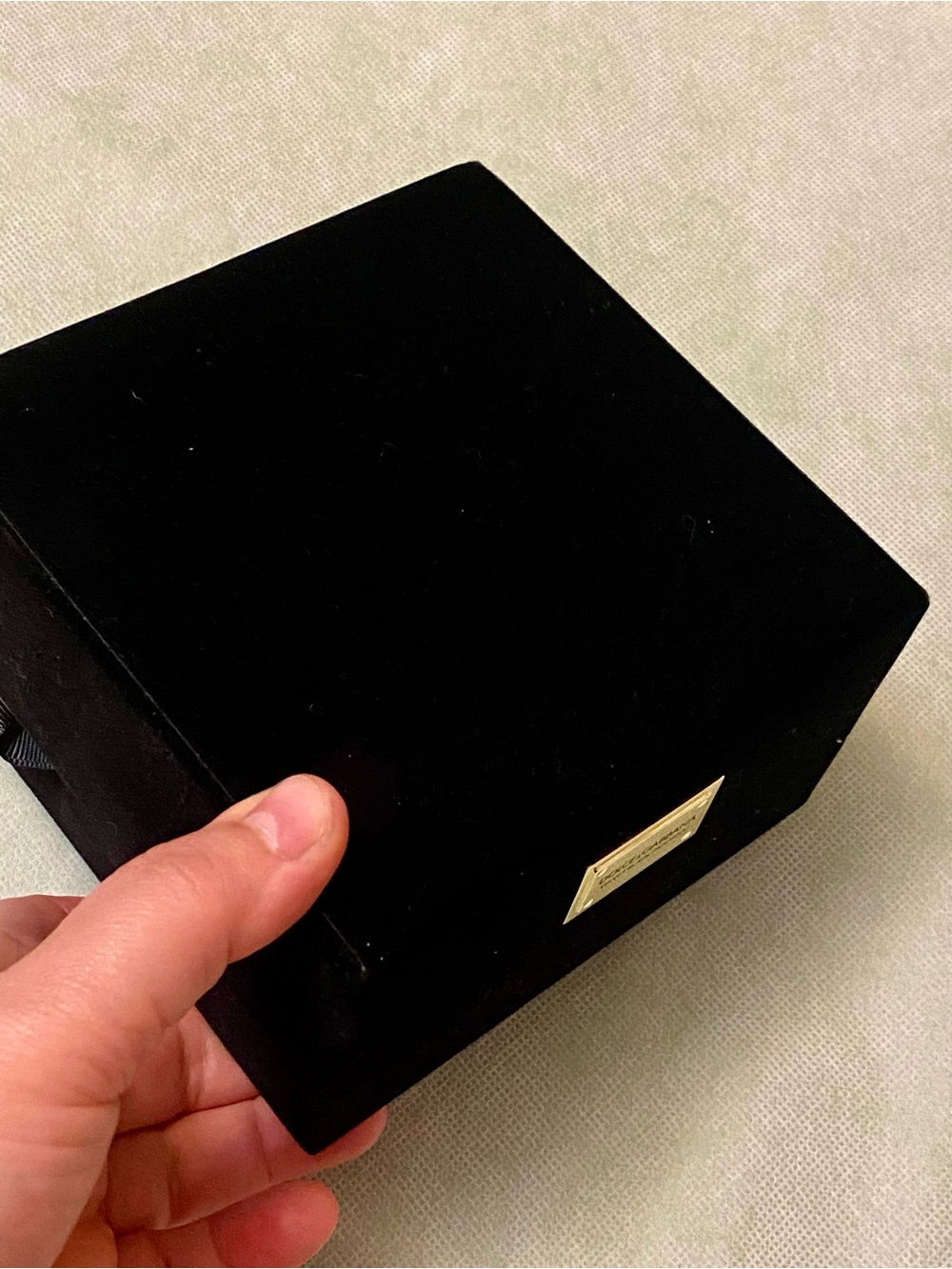 Dolce & Gabbana Black Velvet box for perfume with Gold Plaque - Picture 2 of 7
